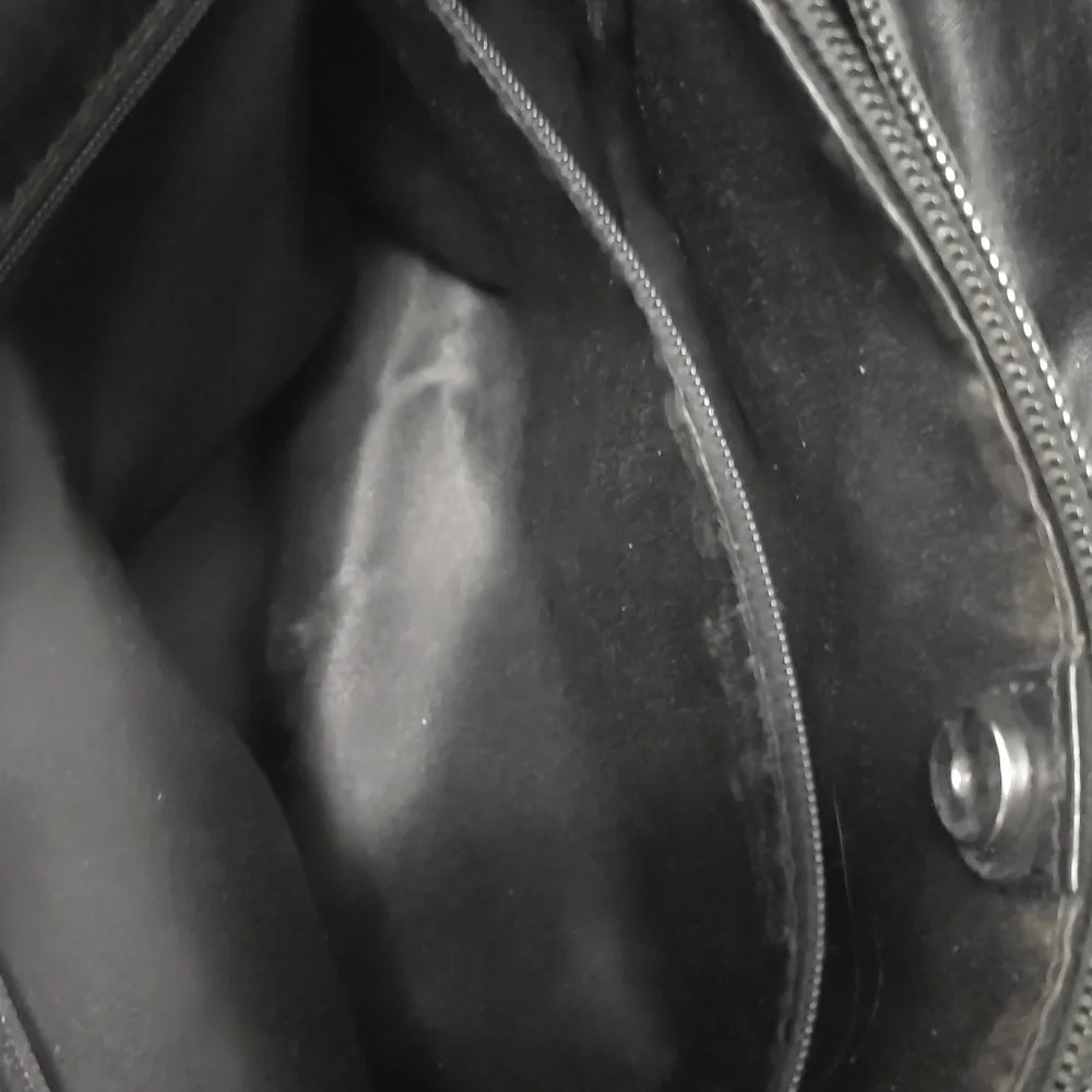 Ashley Coach Black Signature Shoulder Bag - Picture 6 of 10